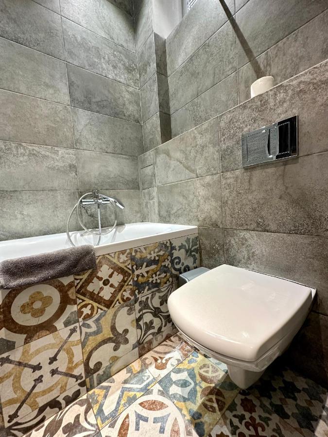 Romantic Apartments - Near Opera House 11/7 Lviv Kültér fotó